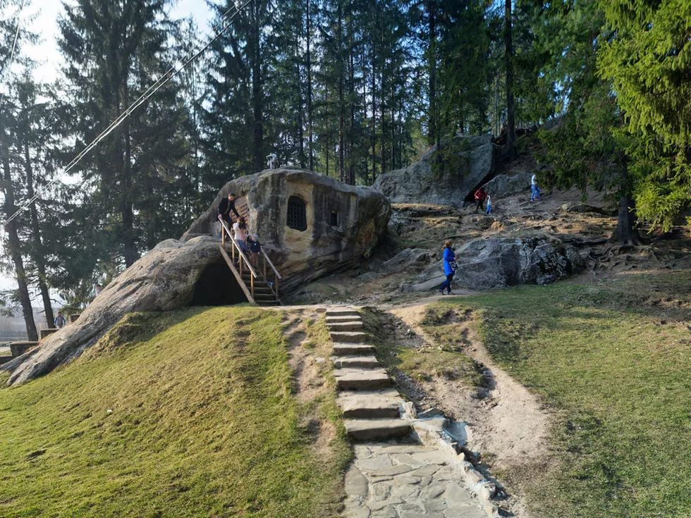 travel program image