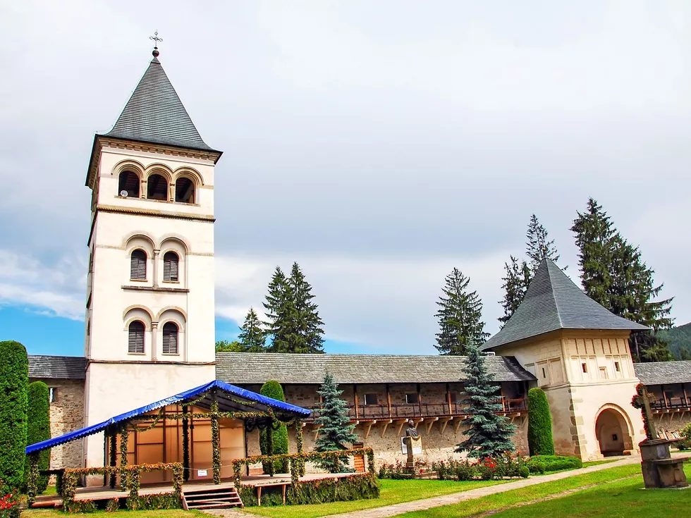 travel program image
