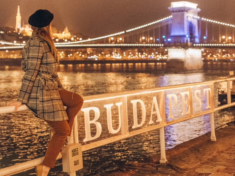 travel program image