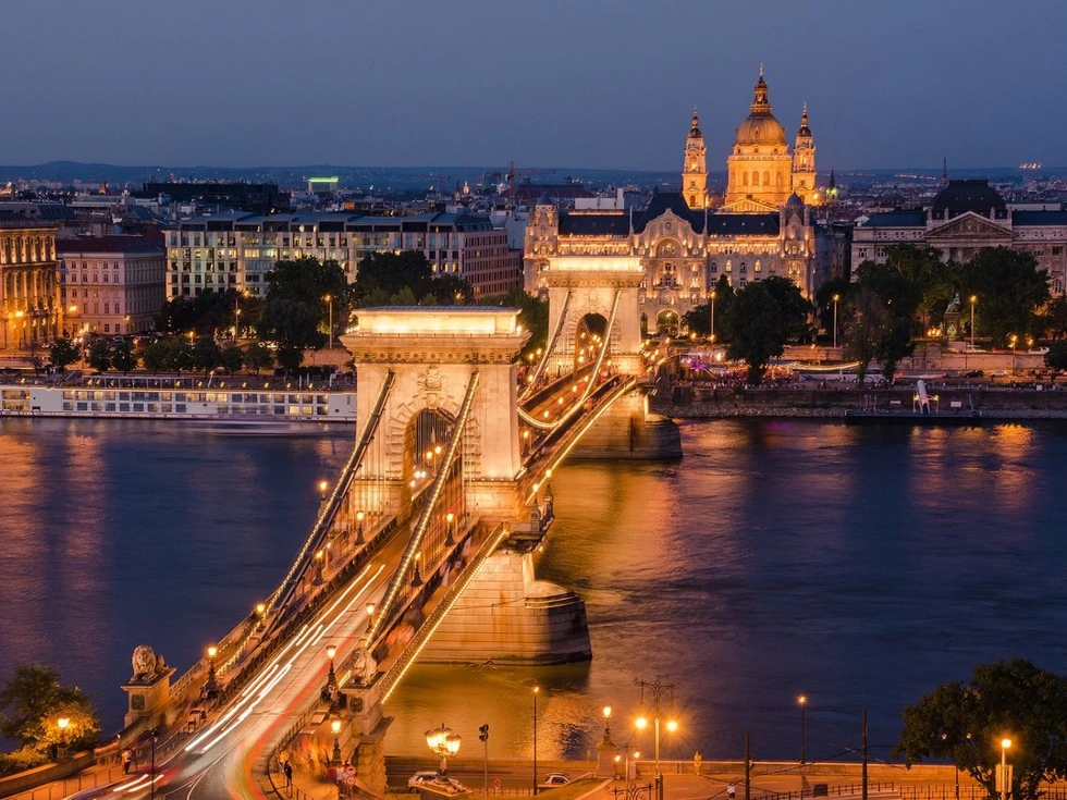 travel program image