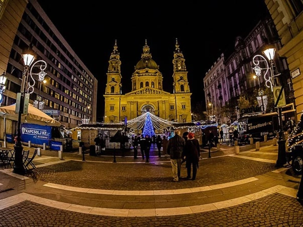 travel program image
