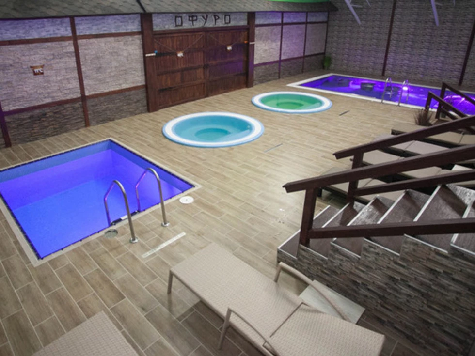 travel program image